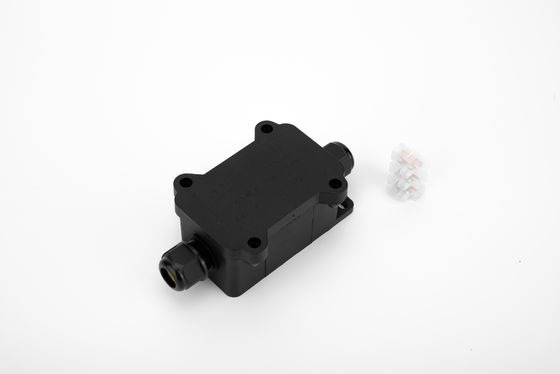 ブラック IP68 急速接続 24A 450VAC 防水接続ボックス 2ピン